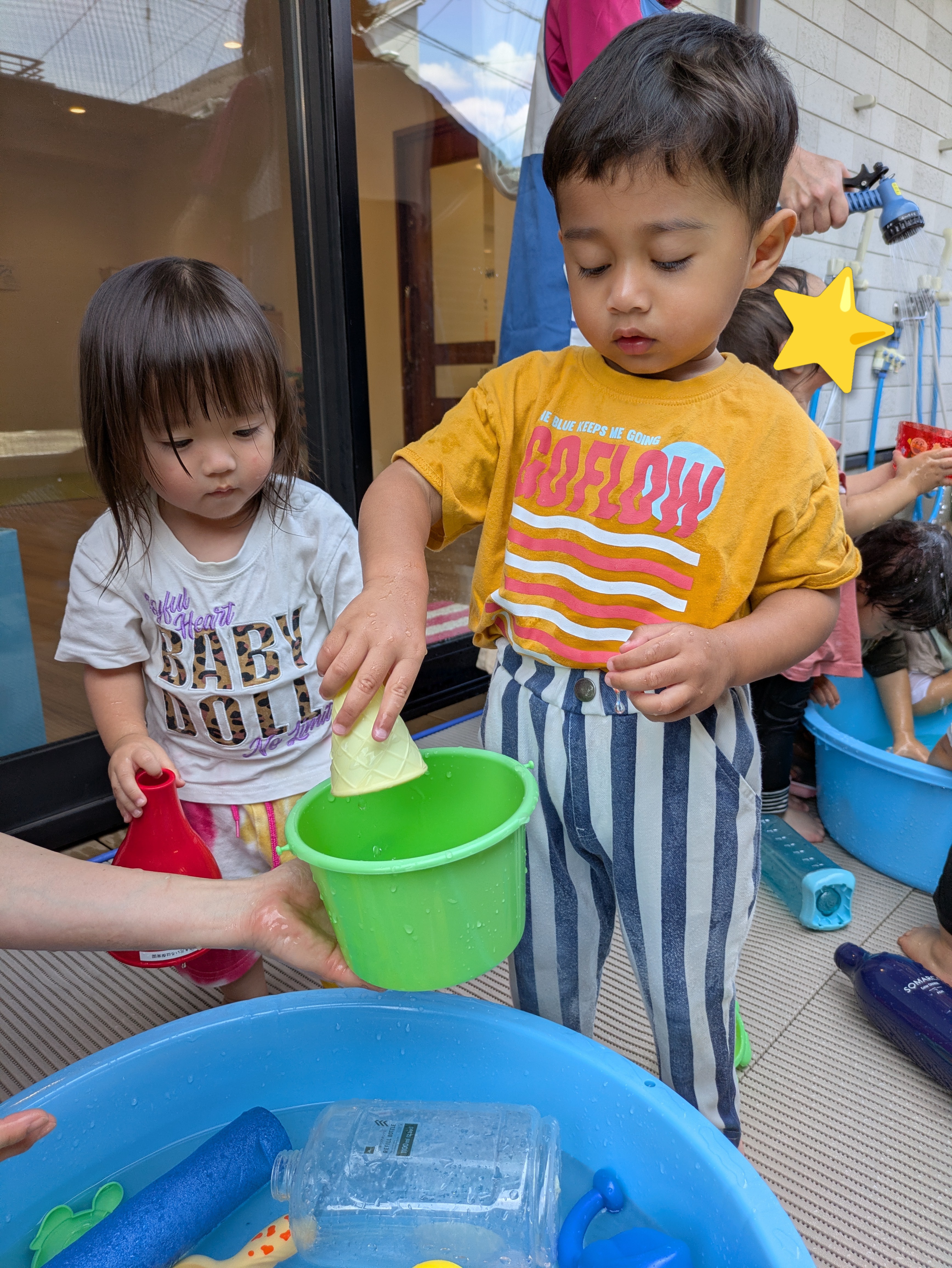 １歳児　わかば組　水遊び