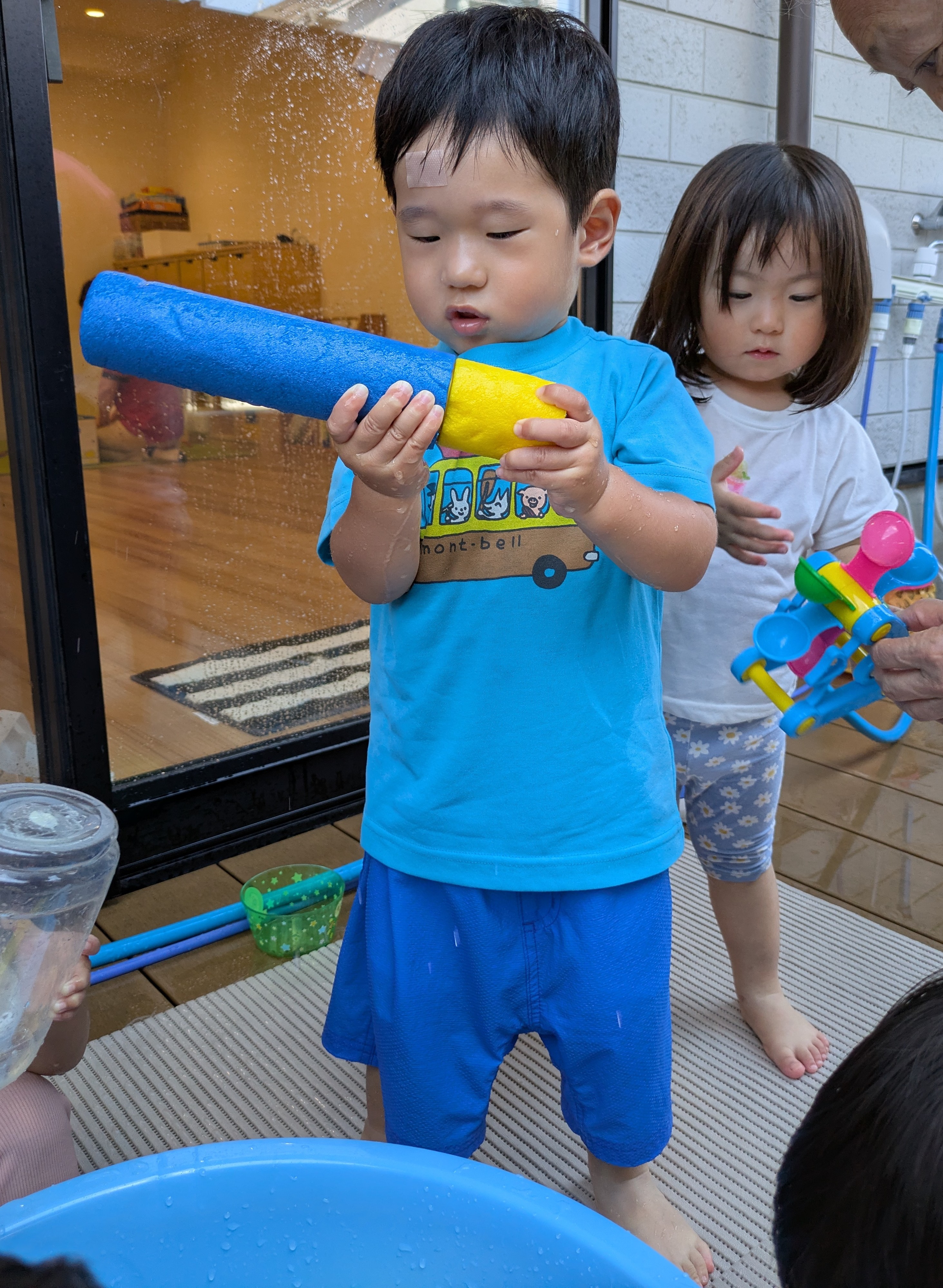 １歳児　わかば組　水遊び