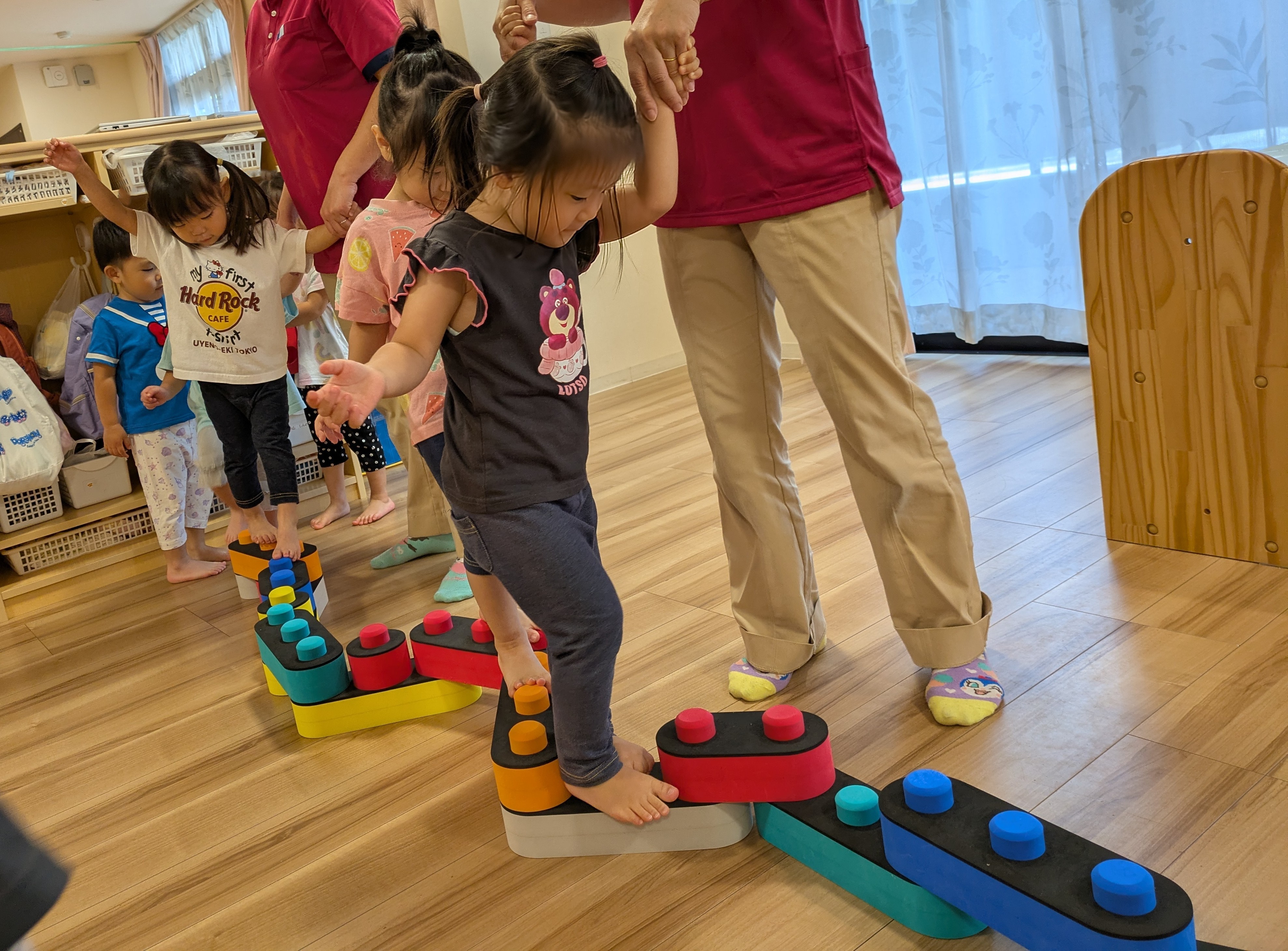 ２歳児　しずく組　大型ソフトブロック