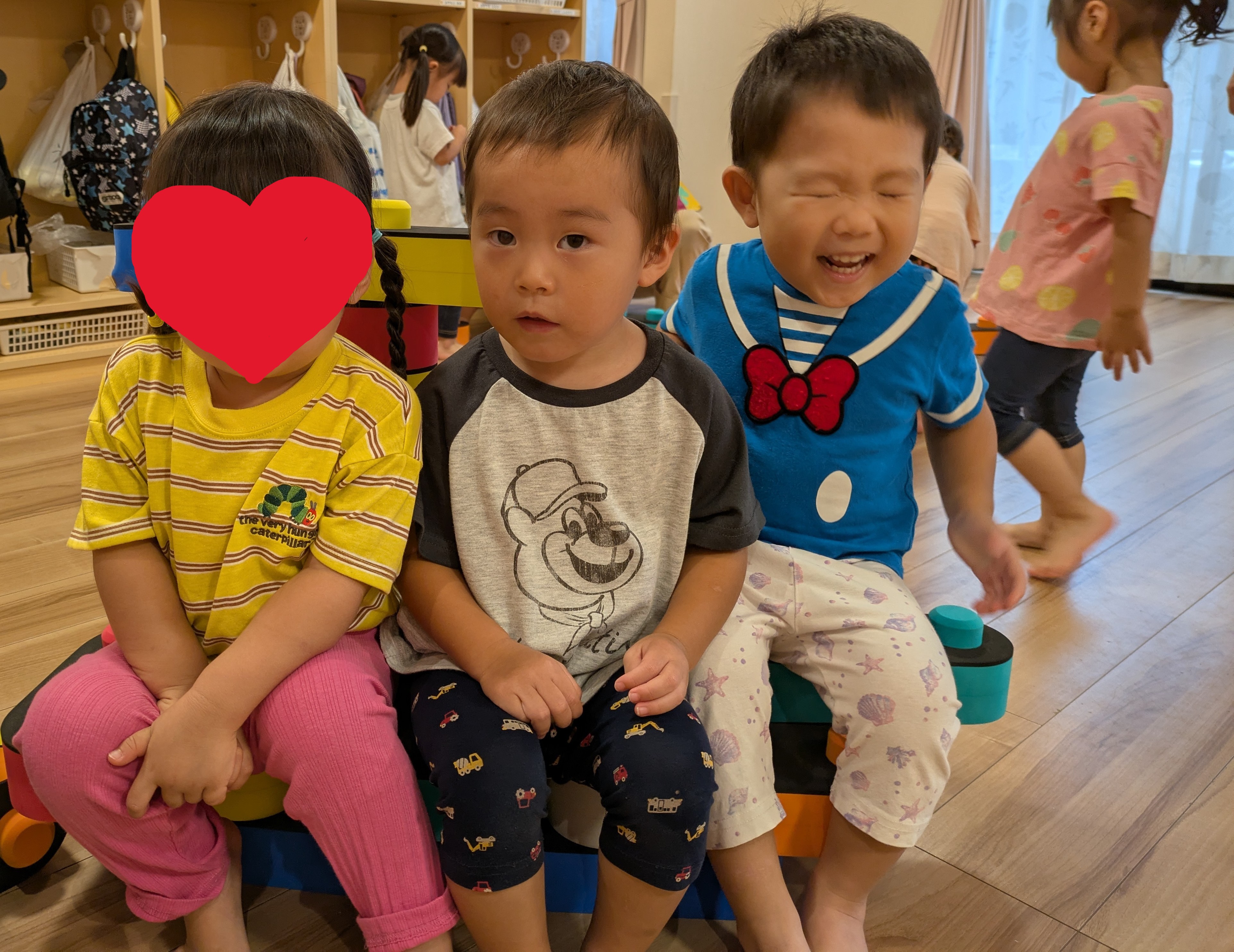 ２歳児　しずく組　大型ソフトブロック