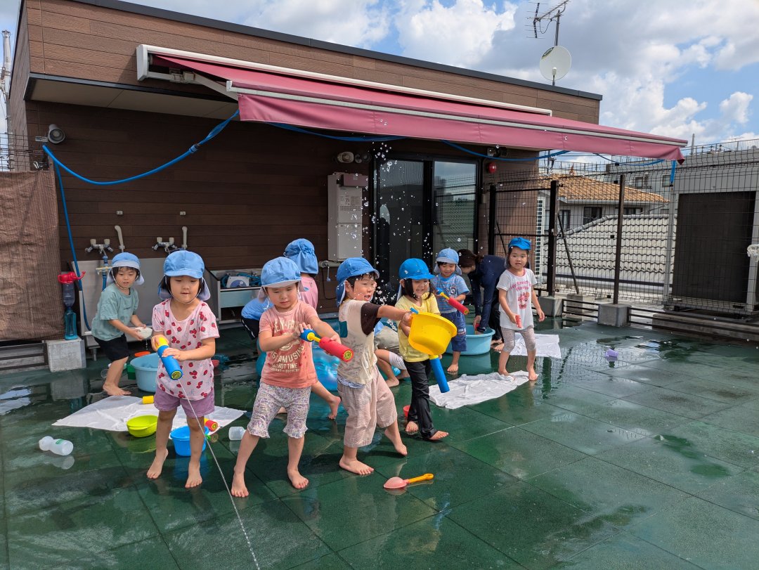 4歳児　つむぎ組　水遊び楽しいな♡