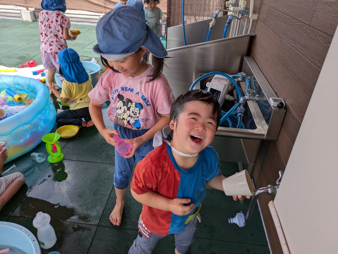 4歳児　つむぎ組　水遊び楽しいな♡