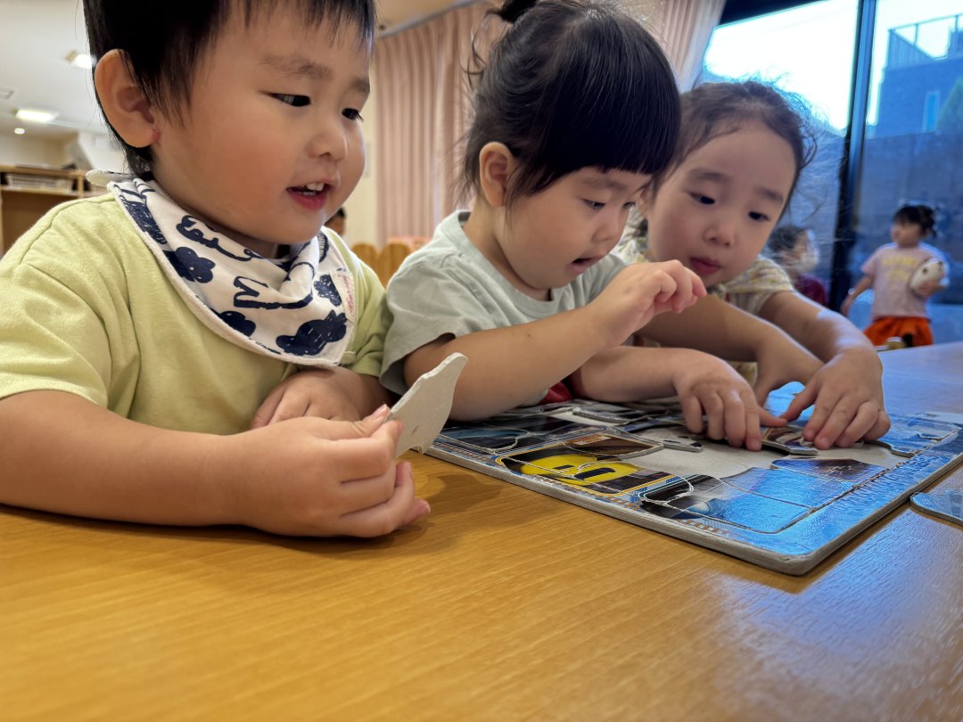 2歳児　しずく組　おともだちといっしょ♡