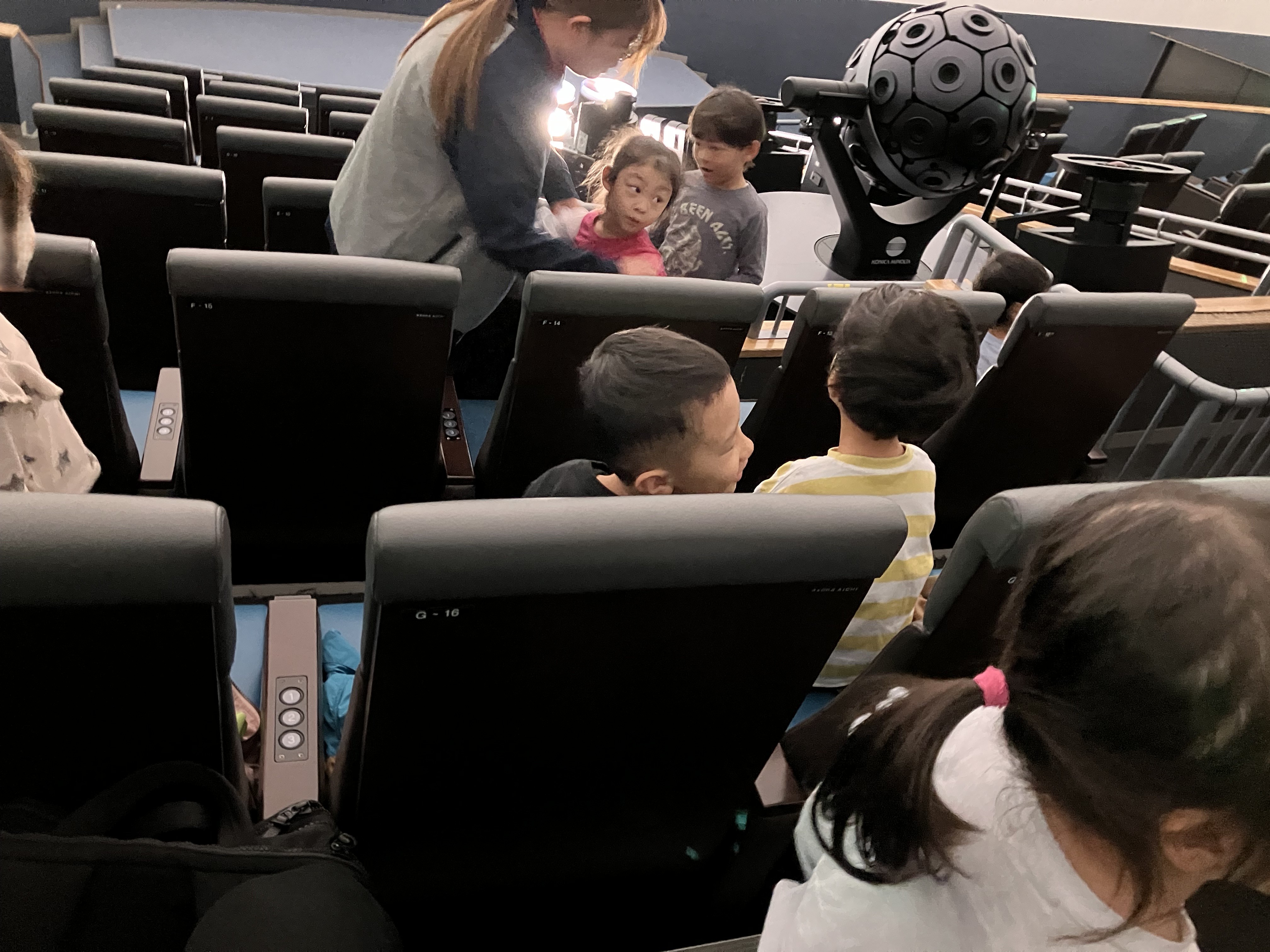 つむぎ組　葛飾区郷土と天文の博物館へ！