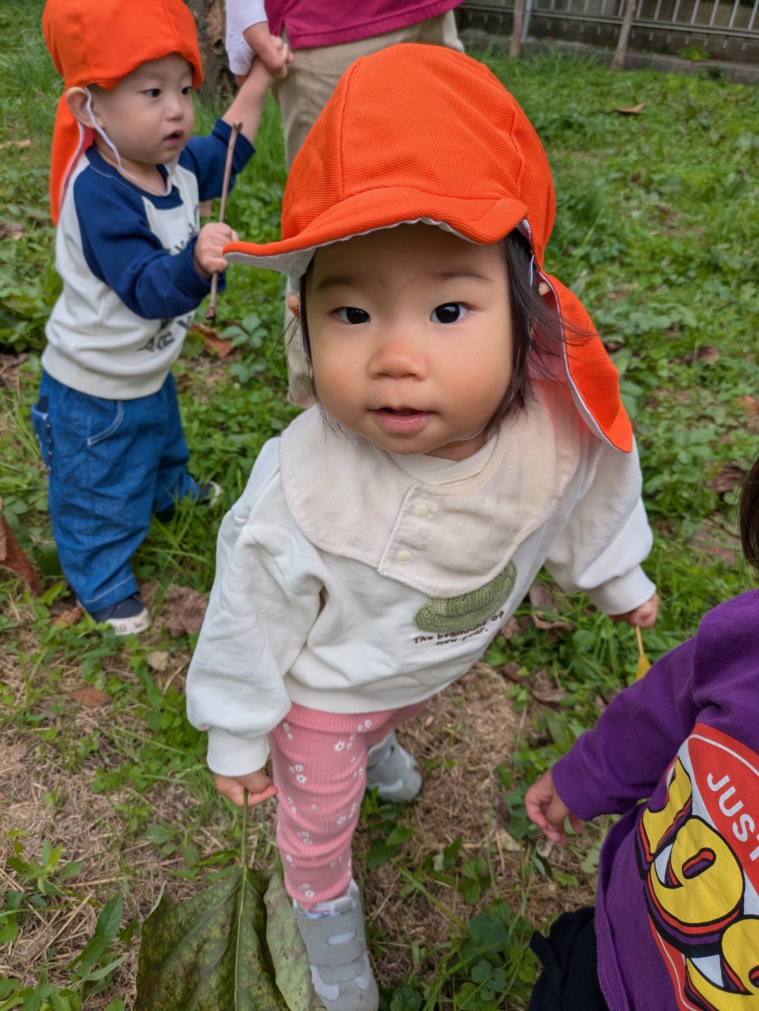 ０歳児　いぶき組　お散歩