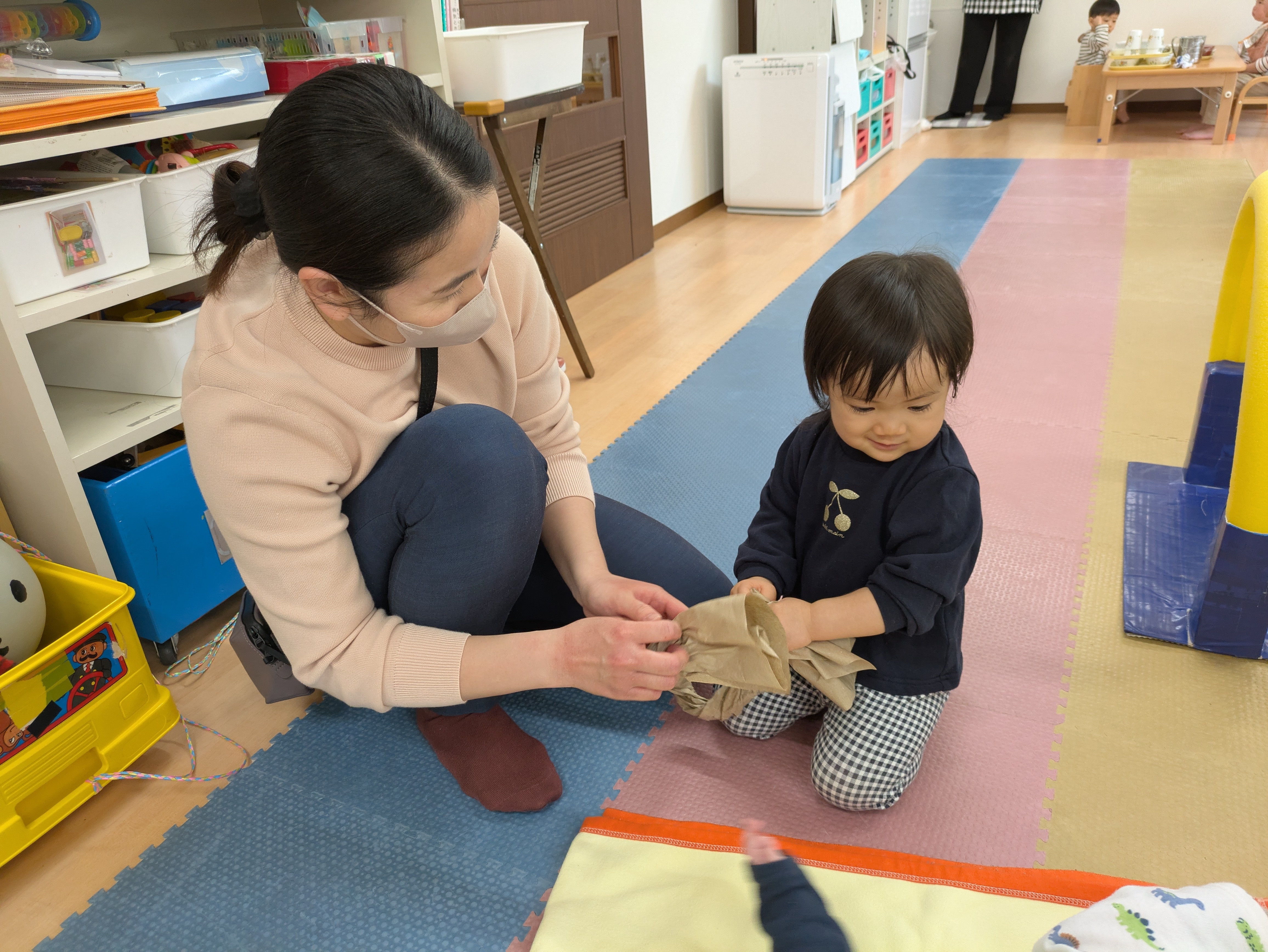 子育て広場　つどい「１月の制作　しめ縄づくり」